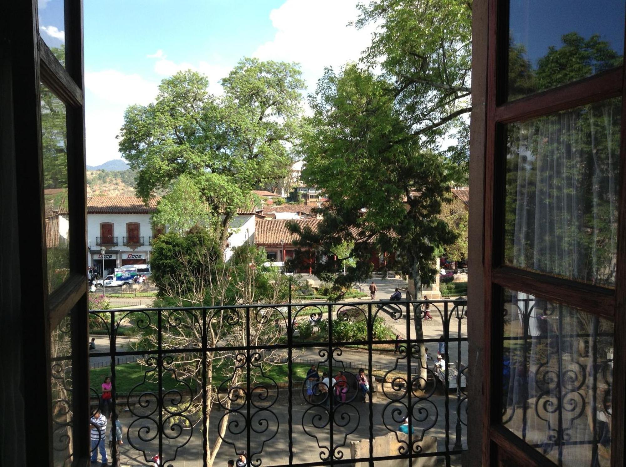 Posada de San Agustin Pátzcuaro Exterior foto