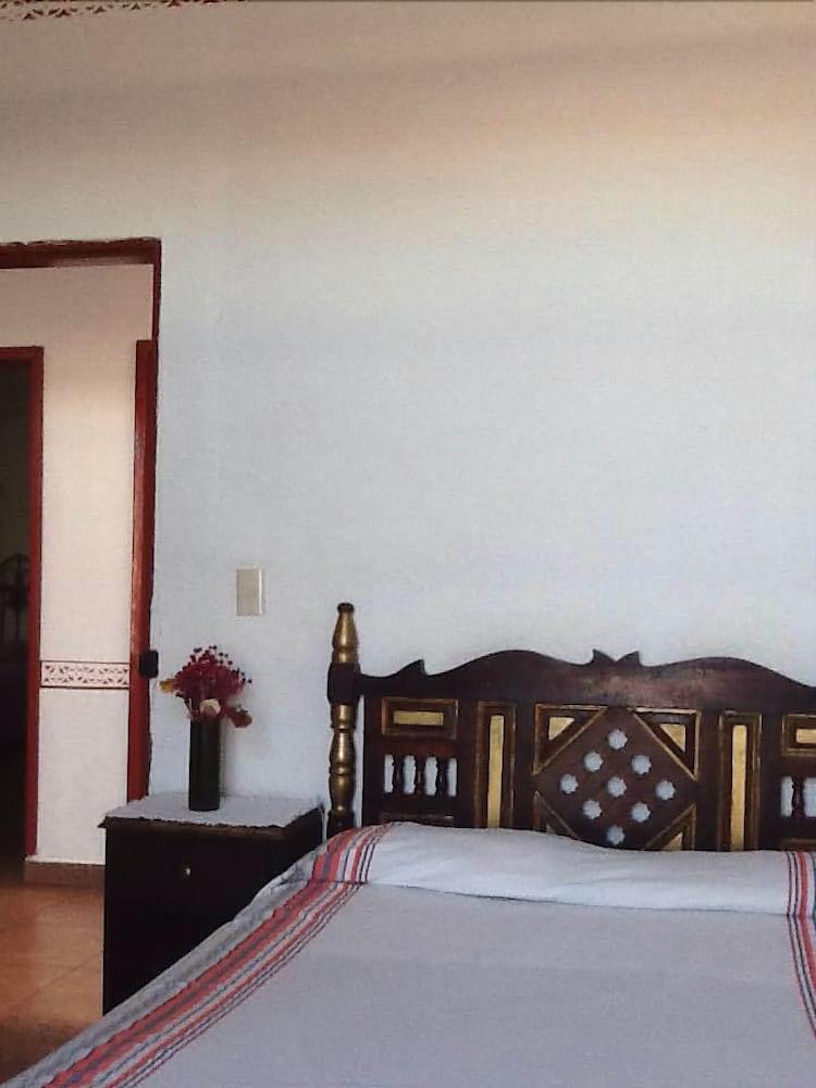 Posada de San Agustin Pátzcuaro Exterior foto